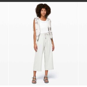 lululemon On the Fly Wide-Leg 7/8 Pants Woven